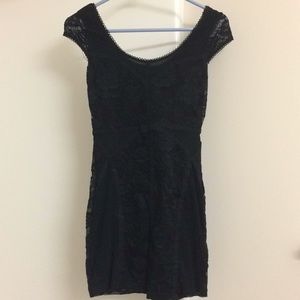 Form-fitting lace dress
